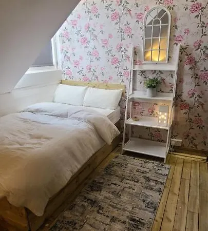 Penzion Budget Stay,self Catering With Communal Bathroom Port Laoise